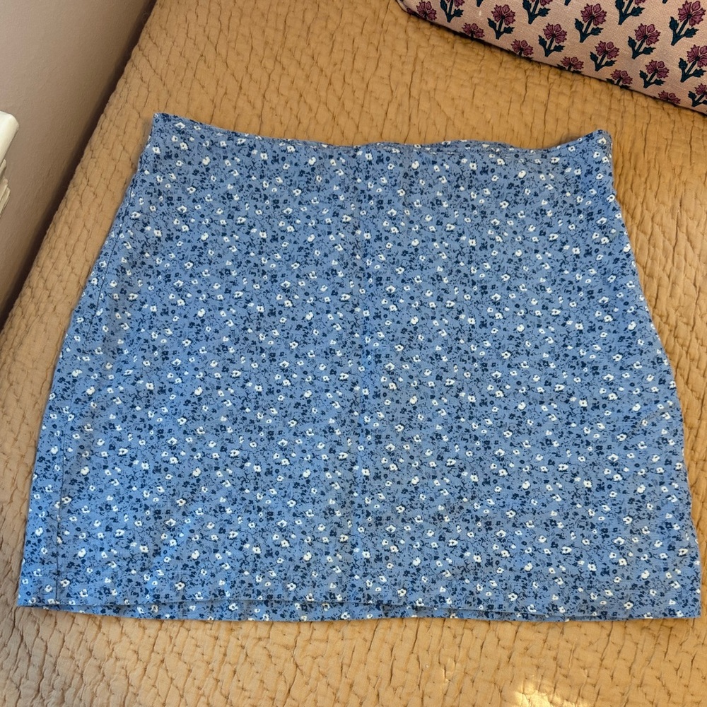 Abercrombie & Fitch Blue & White Floral Linen Blend Fitted Skirt, Side Zip